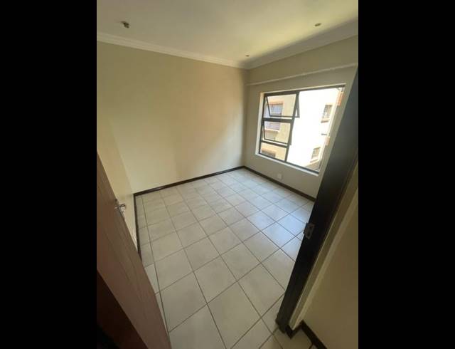 2 BEDROOM PROPERTY TO RENT IN WILROPARK